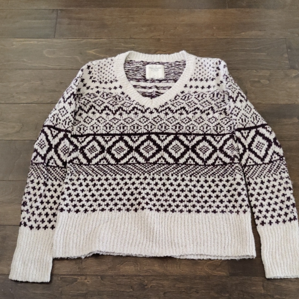 Abercrombie & Fitch Purple Brown and Cream Knit Sweater
